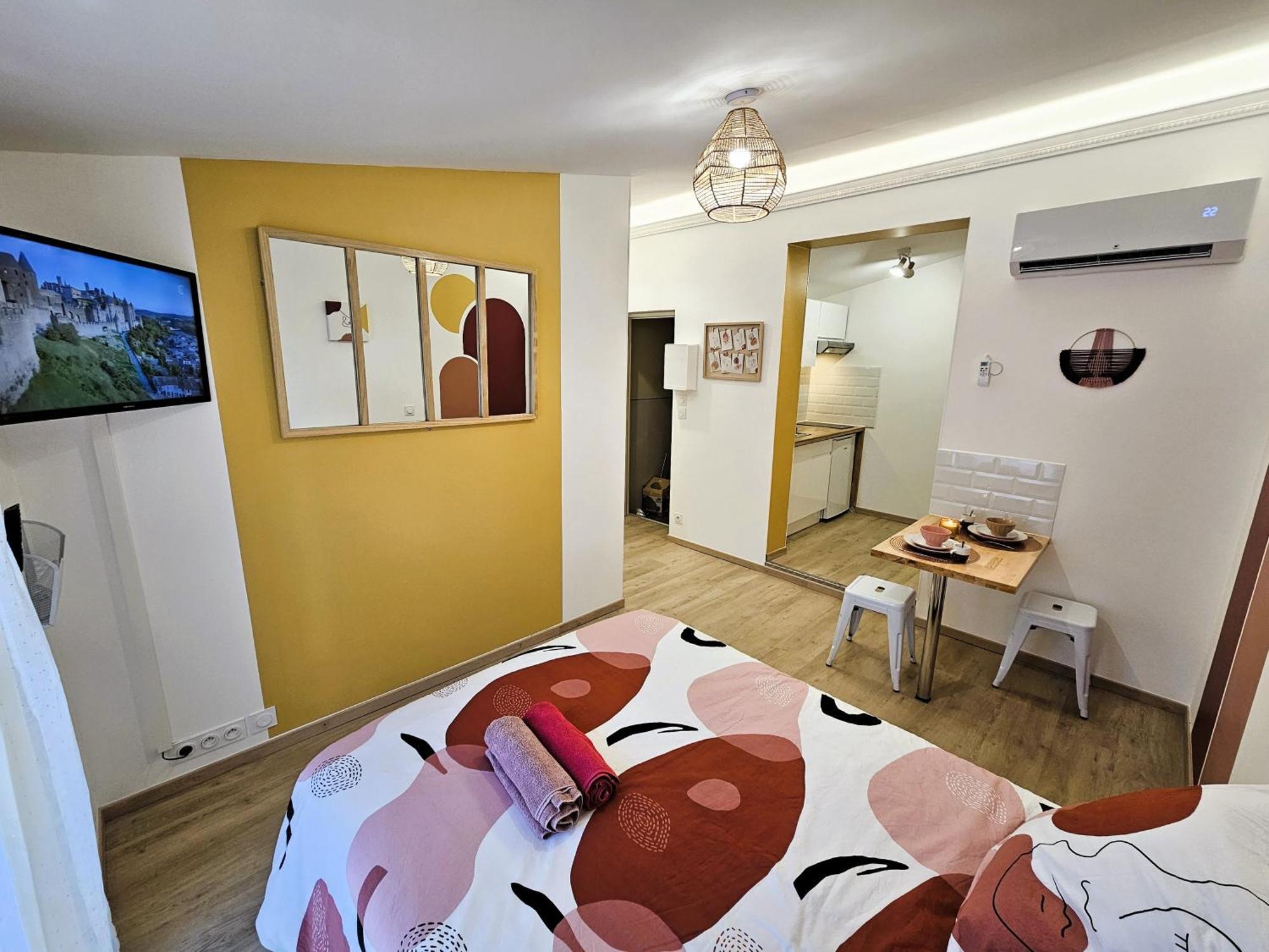 Tout Confort ! Centre-Ville, Climatisation, Parking, Wifi, Calme, Tv 卡尔卡松 外观 照片